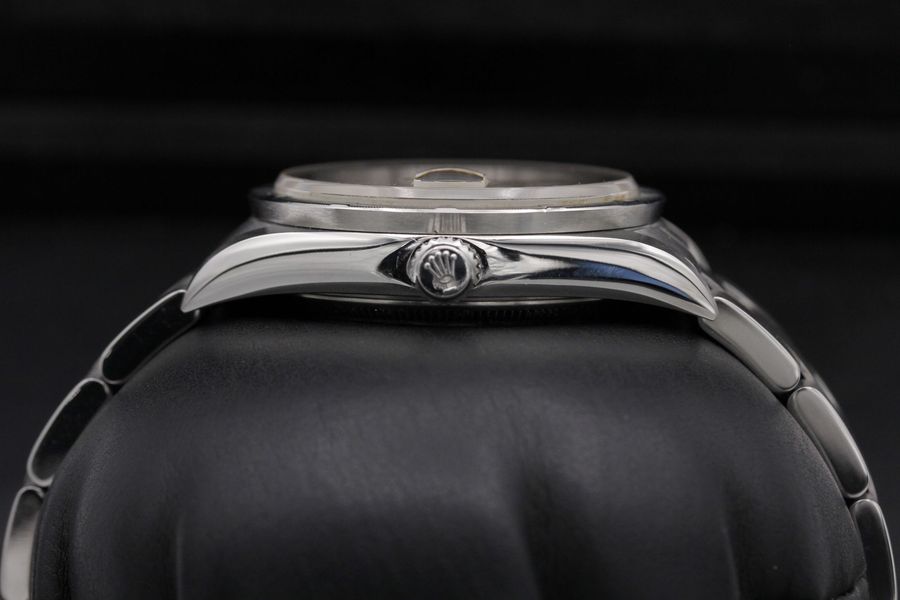 Rolex Oyster Perpetual Date 15210